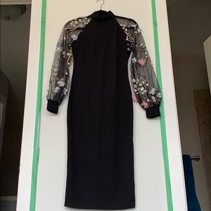 accent sleeve dress